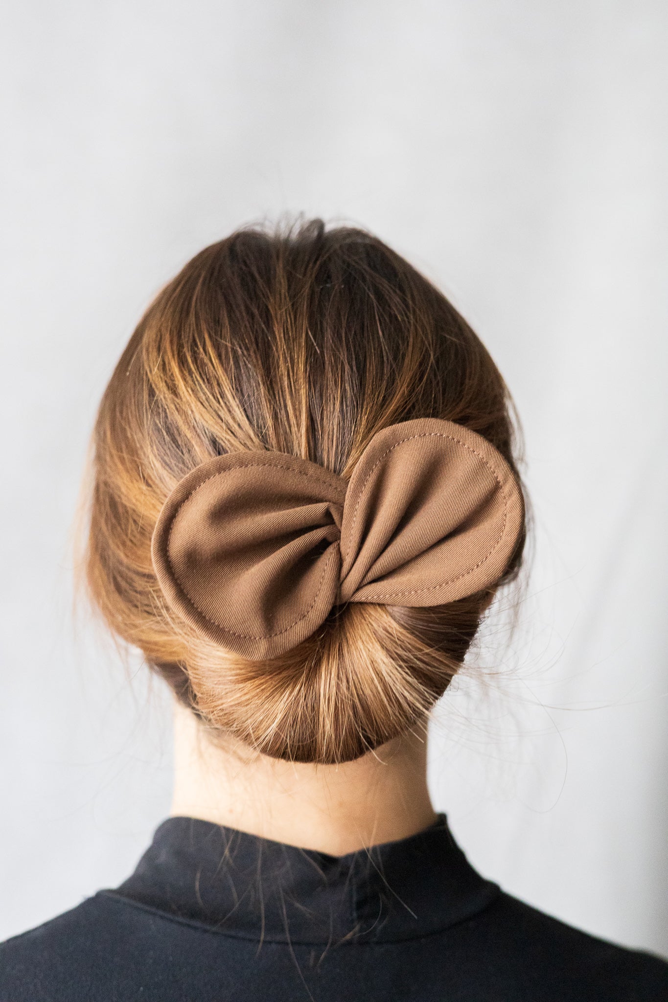 Échantillon - Accessoire à chignon jumbo brun-gris