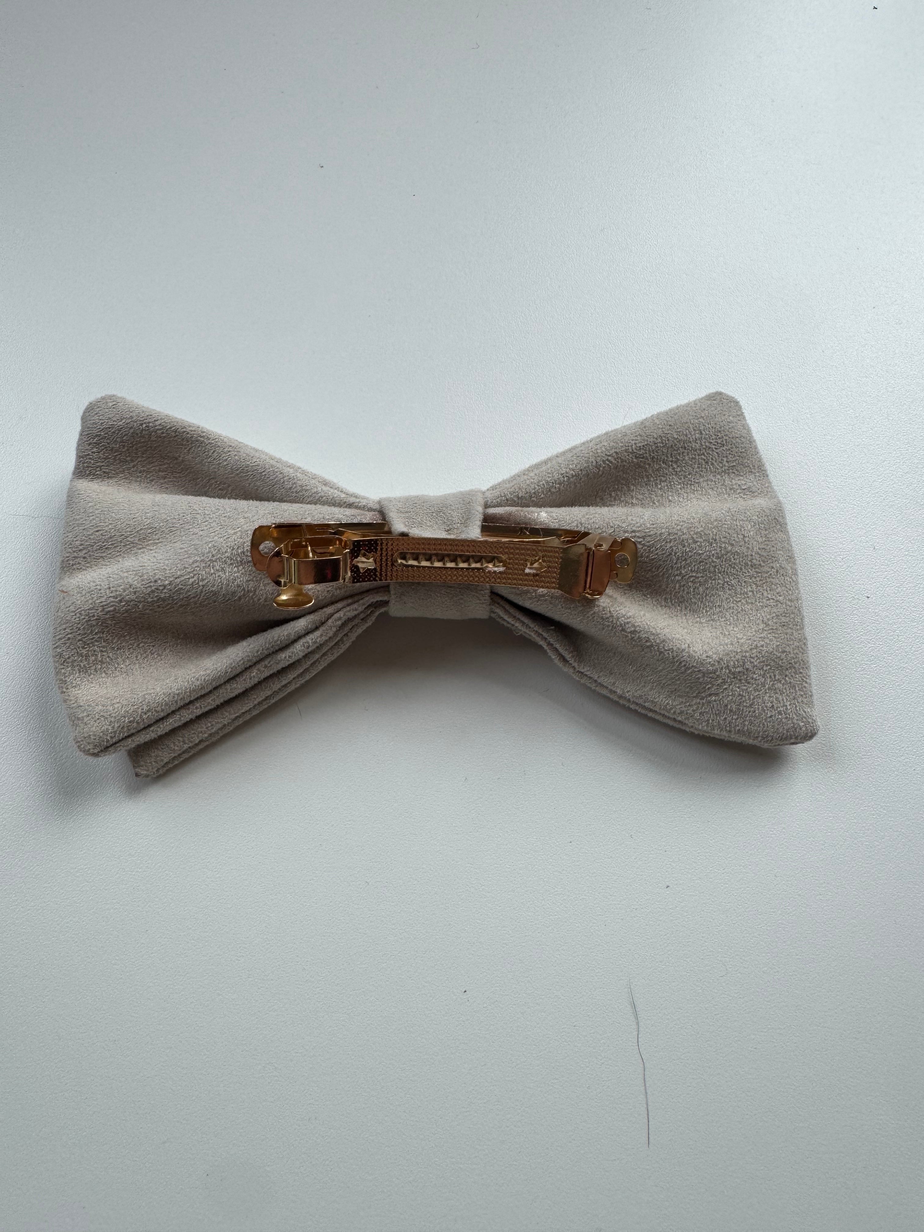 Échantillon - boucle en suède crème - gris