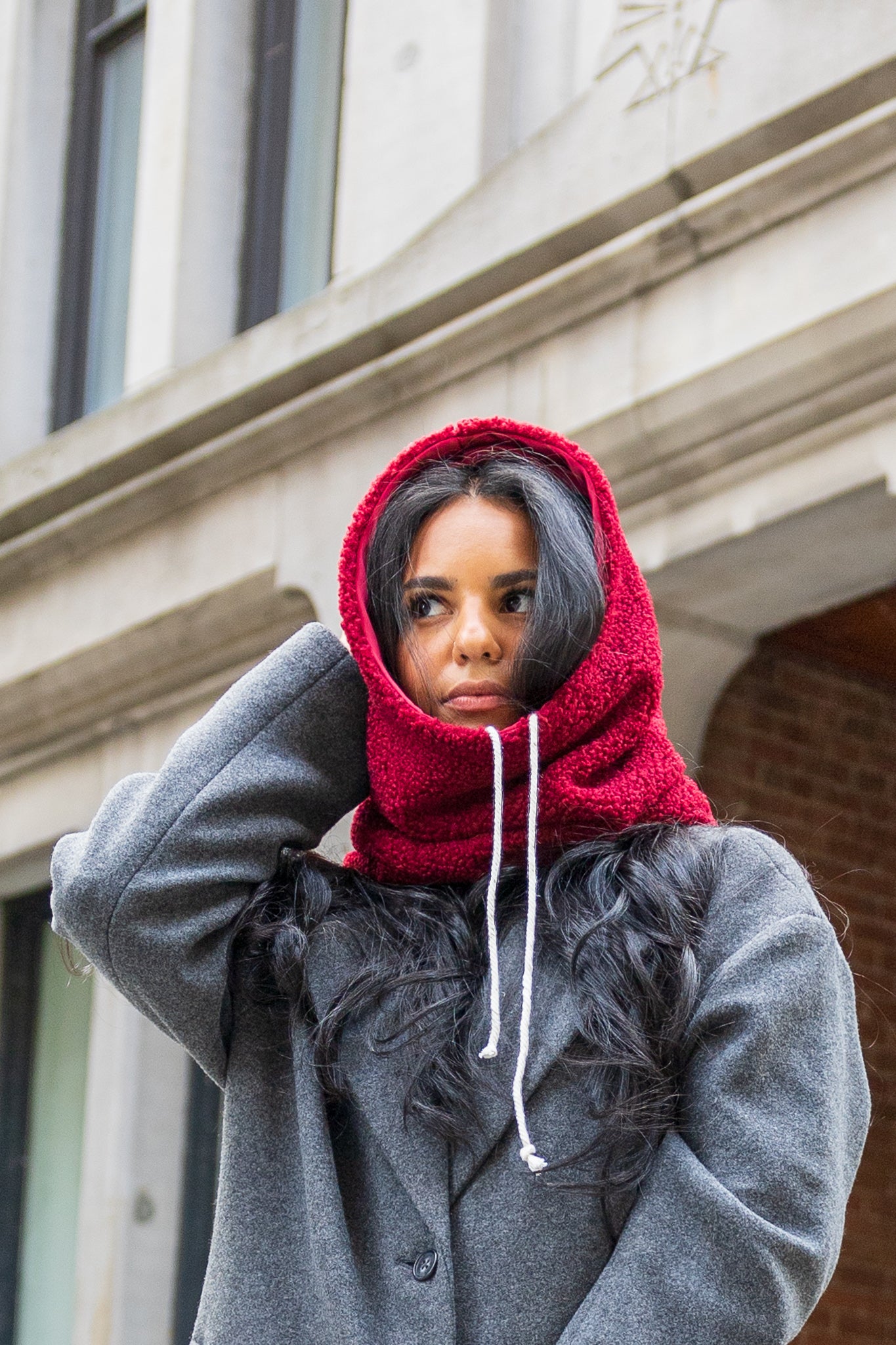 Col capuche intérieur en satin