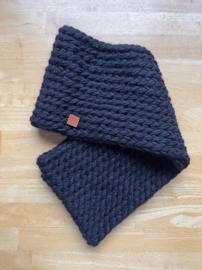 Échantillon - Col cache-cou tricoté à la main