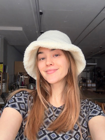 Sample - Cream fleece hat