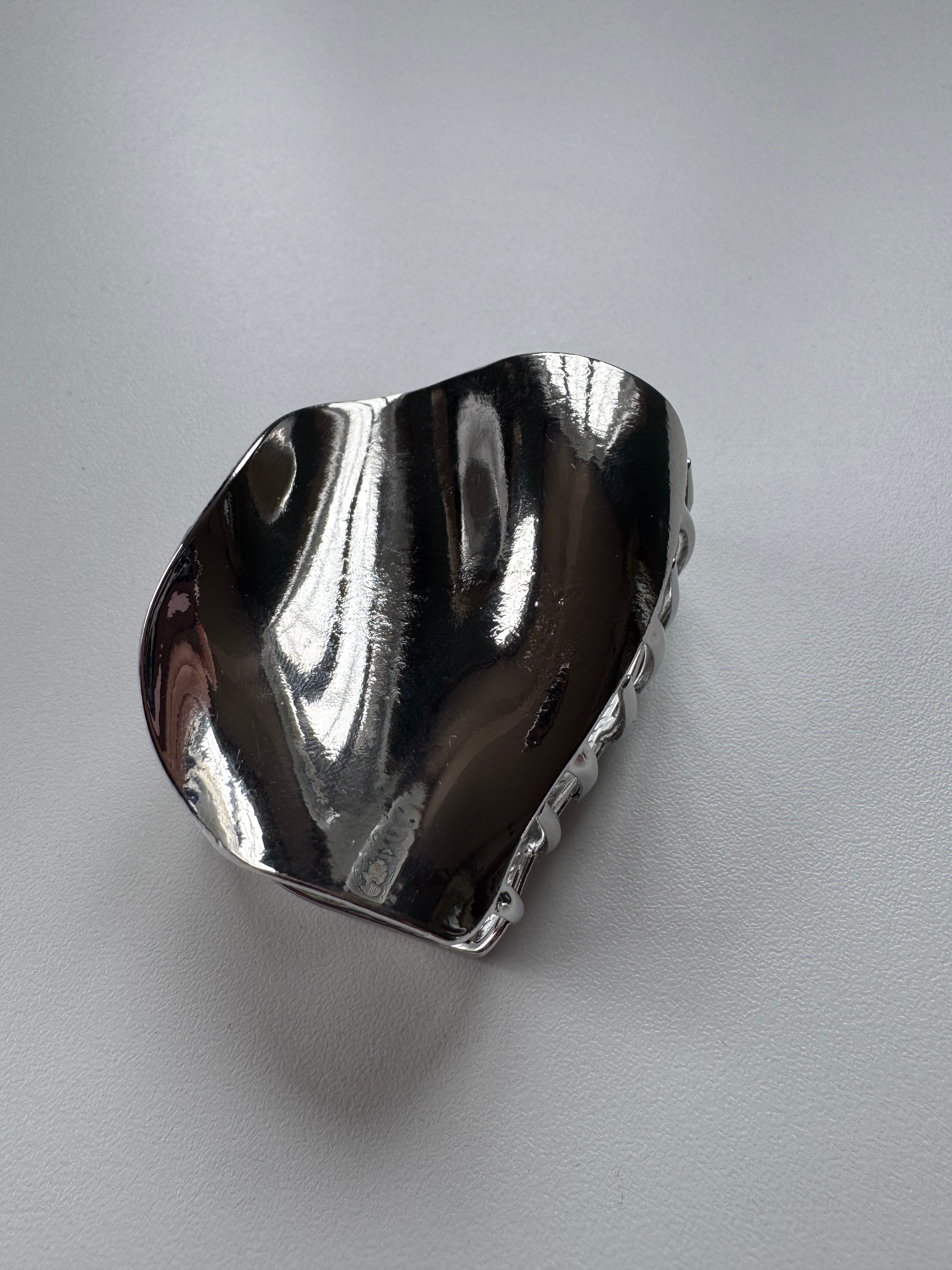 Imperfect - Ludi silver metal clip