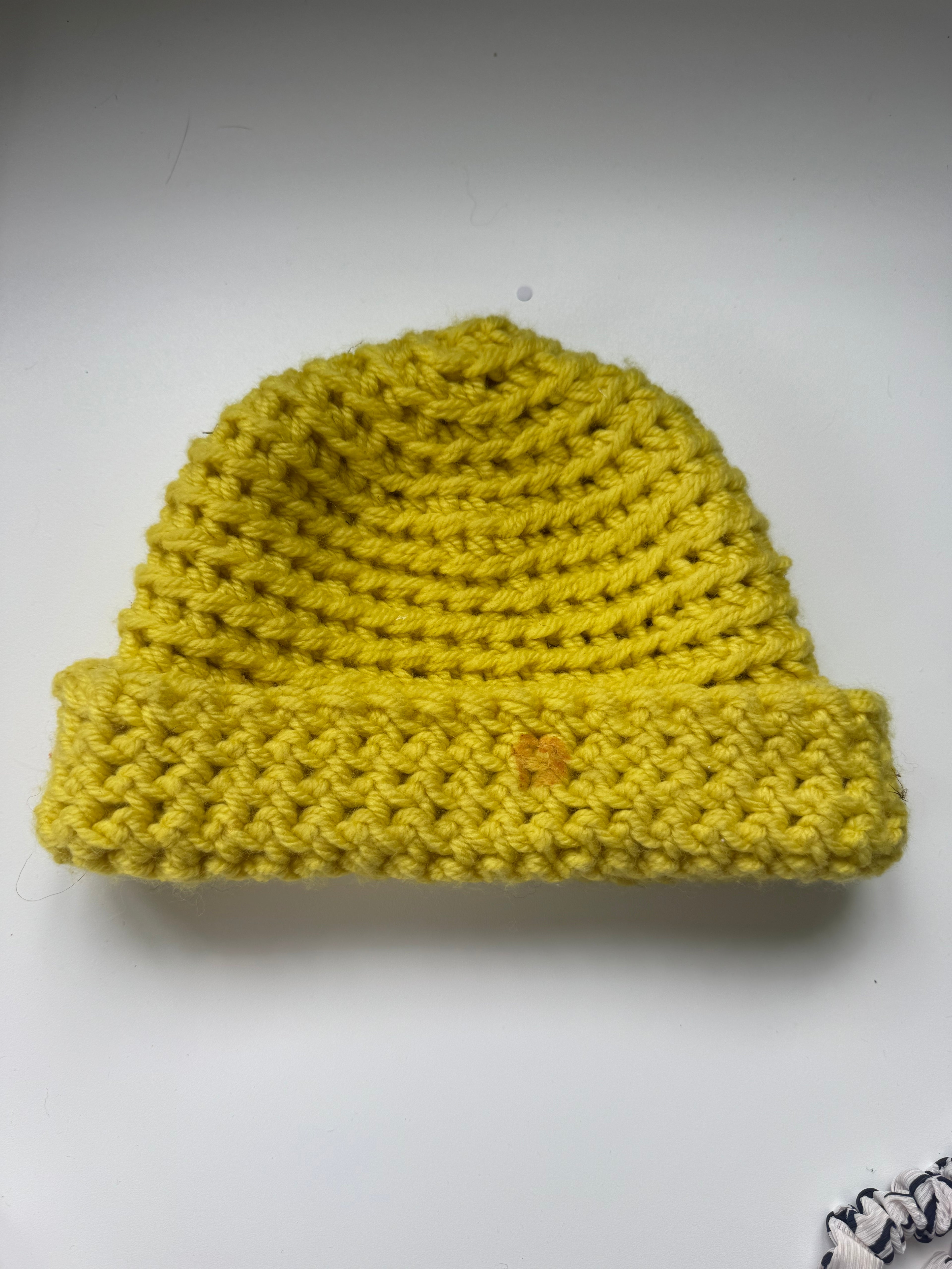 Sample - Hand-knitted yellow rolled-brim beanie