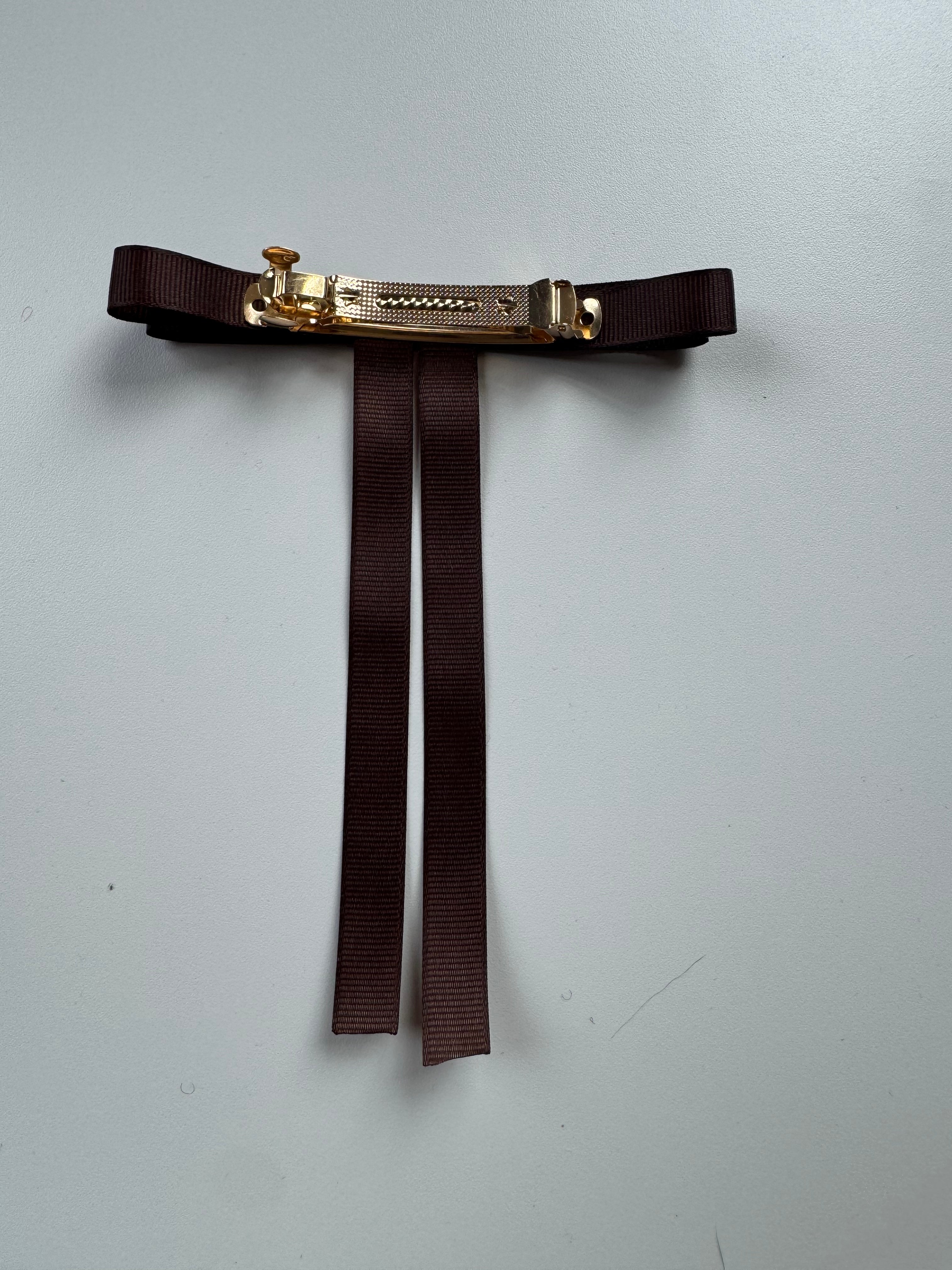 Échantillon - Boucle ruban brun sur barrette