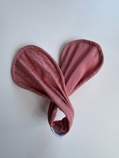 Échantillon - Chignon rose pétale dobby