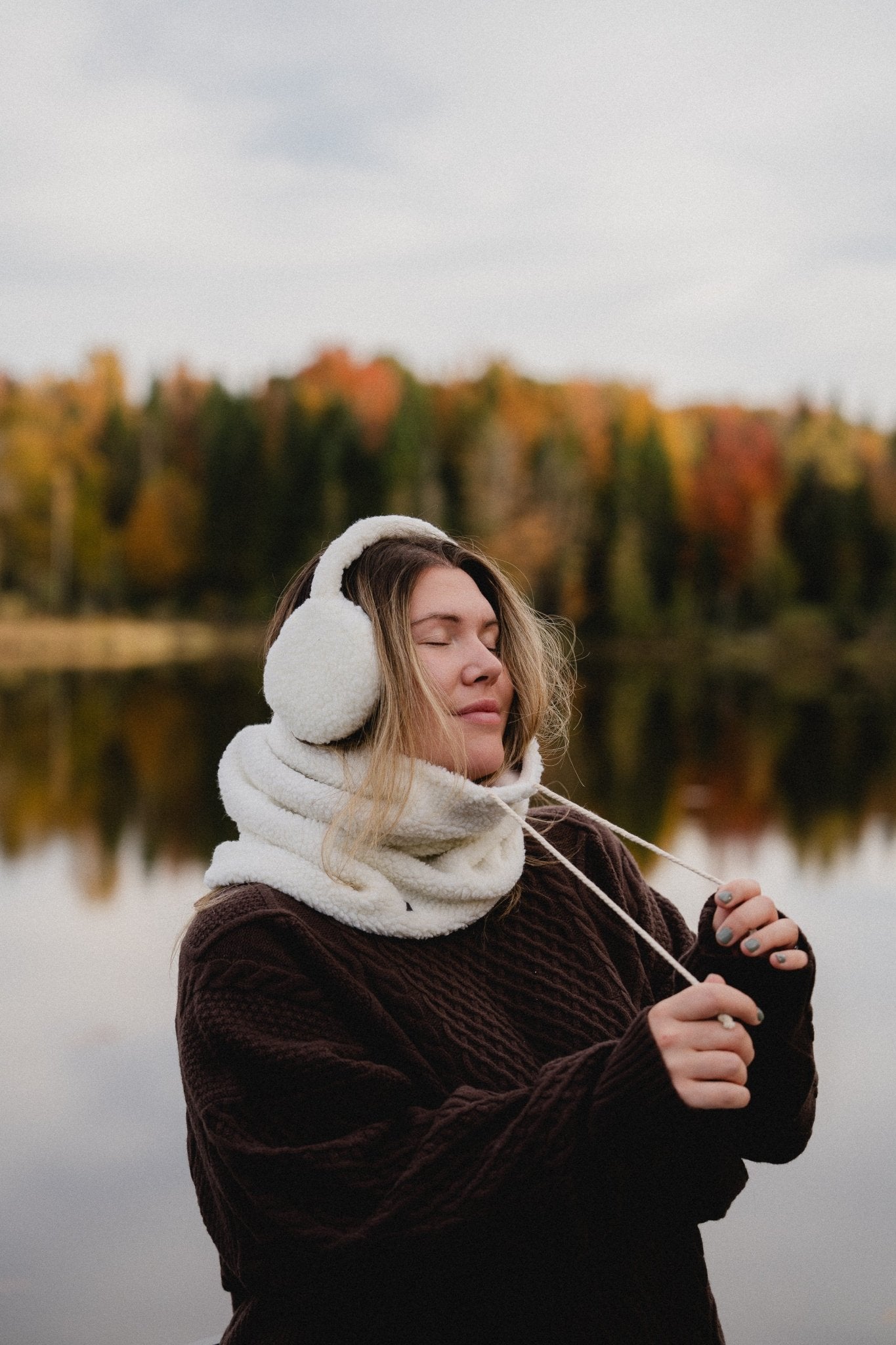 Duo col capuche intérieur satin + cache-oreilles