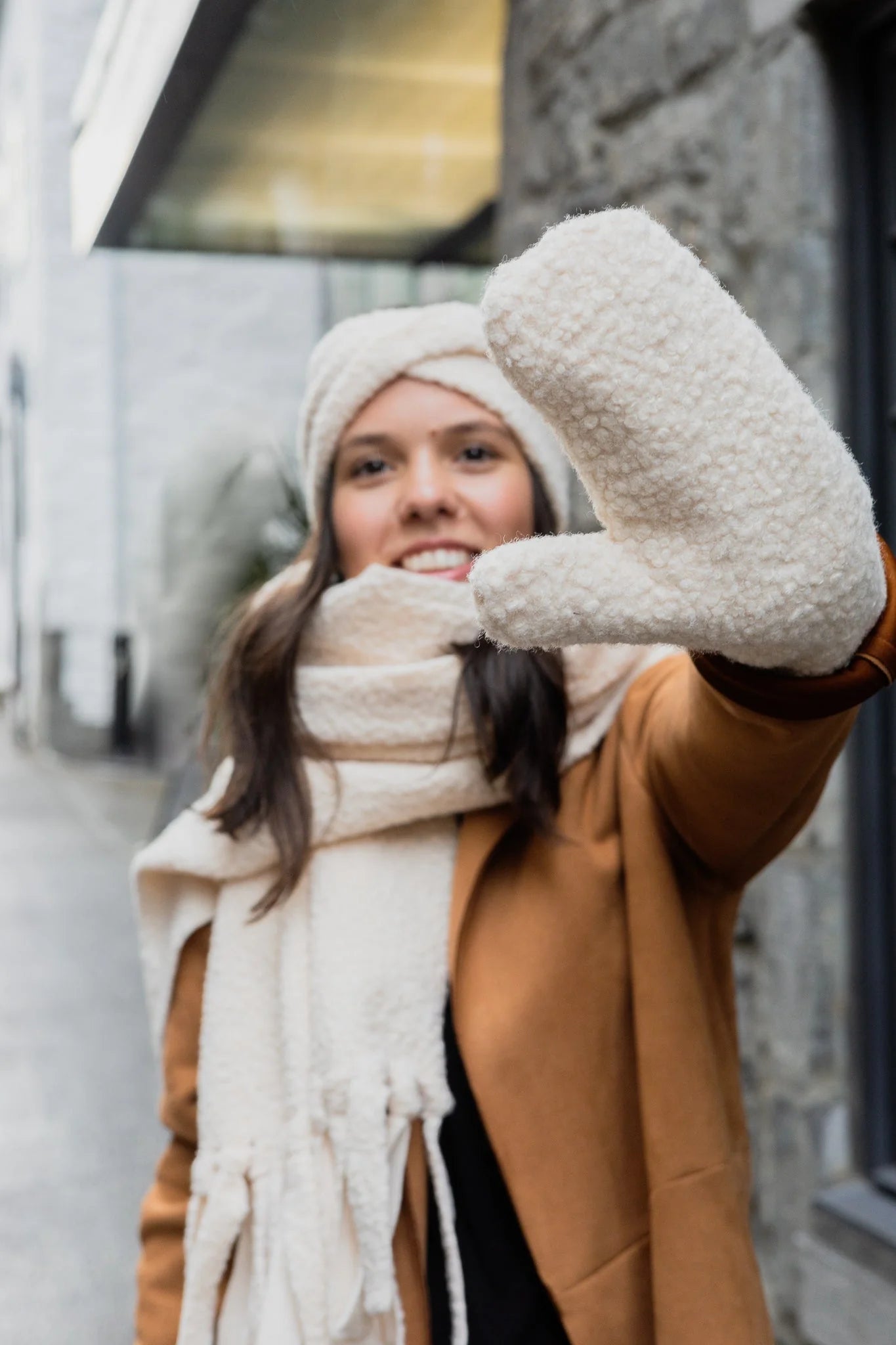 Imparfait - Foulard crème avec trou